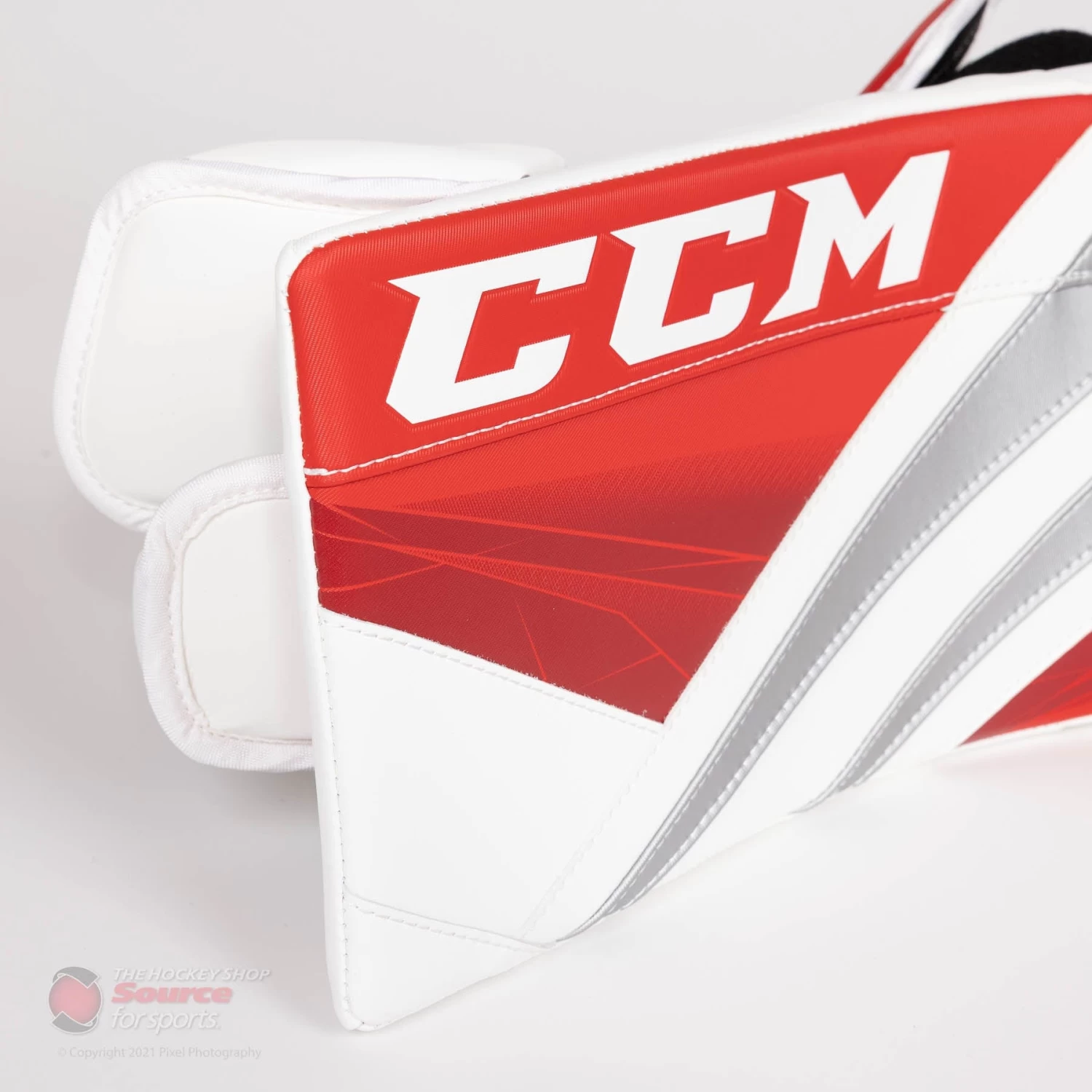 CCM Extreme Flex 5 Senior Goalie Blocker 3 CCM Extreme Flex 5 Senior Goalie Blocker - Image 3