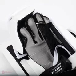 CCM Extreme Flex E4.5 Junior Goalie Blocker - Source Exclusive 22 CCM Extreme Flex E4.5 Junior Goalie Blocker - Source Exclusive -Sports - Hockey ccm blockers ccm extreme flex e4 5 junior goalie blocker source exclusive 5310650744898