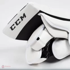 CCM Extreme Flex E4.5 Senior Goalie Blocker - Source Exclusive -Sports - Hockey ccm blockers ccm extreme flex e4 5 senior goalie blocker source exclusive 5311045304386