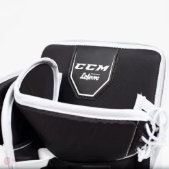 CCM Extreme Flex E4.9 Intermediate Goalie Blocker - Source Exclusive -Sports - Hockey ccm blockers ccm extreme flex e4 9 intermediate goalie blocker source exclusive 5311076991042