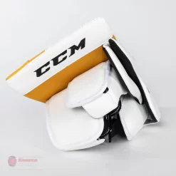 CCM Extreme Flex E5.9 Senior Goalie Blocker -Sports - Hockey ccm blockers ccm extreme flex e5 9 senior goalie blocker 27988477149250