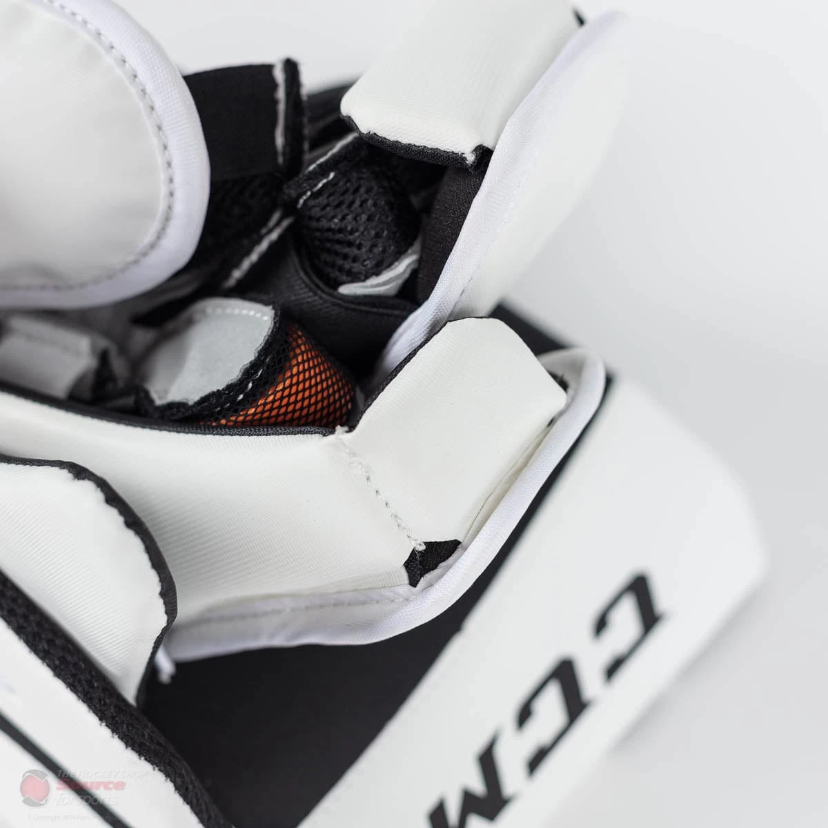 CCM Premier P2.5 Senior Goalie Blocker - Source Exclusive 9 CCM Premier P2.5 Senior Goalie Blocker - Source Exclusive - Image 9