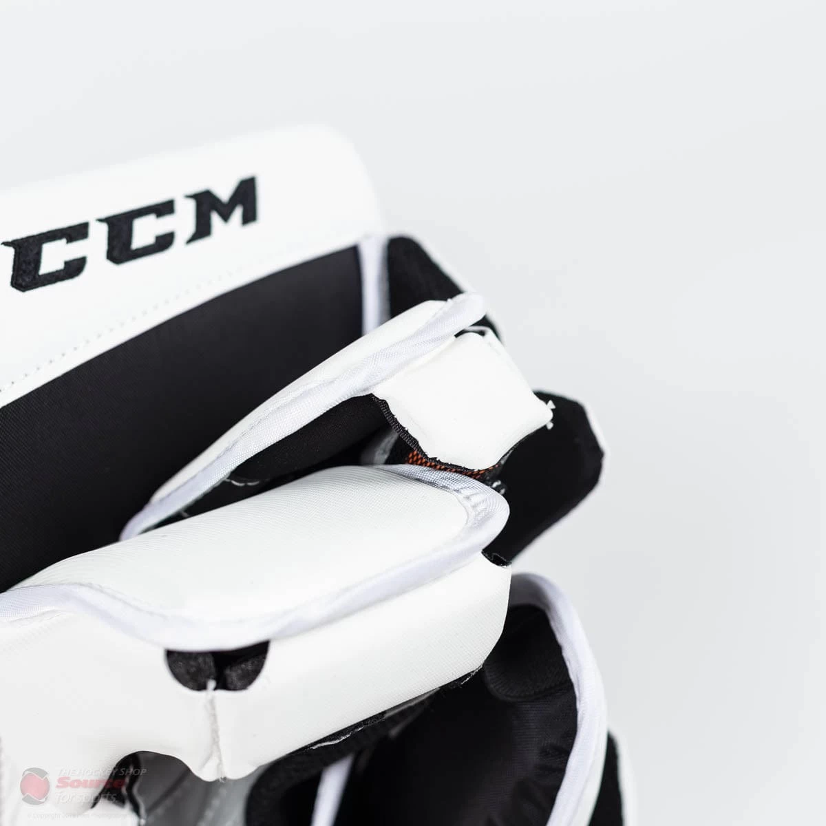 CCM Premier P2.9 Intermediate Goalie Blocker - Source Exclusive 6 CCM Premier P2.9 Intermediate Goalie Blocker - Source Exclusive - Image 6