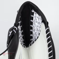 CCM Axis Senior Goalie Catcher - 580 Break Angle 14 CCM Axis Senior Goalie Catcher - 580 Break Angle -Sports - Hockey ccm catchers ccm axis senior goalie catcher 580 break angle 14364030369858