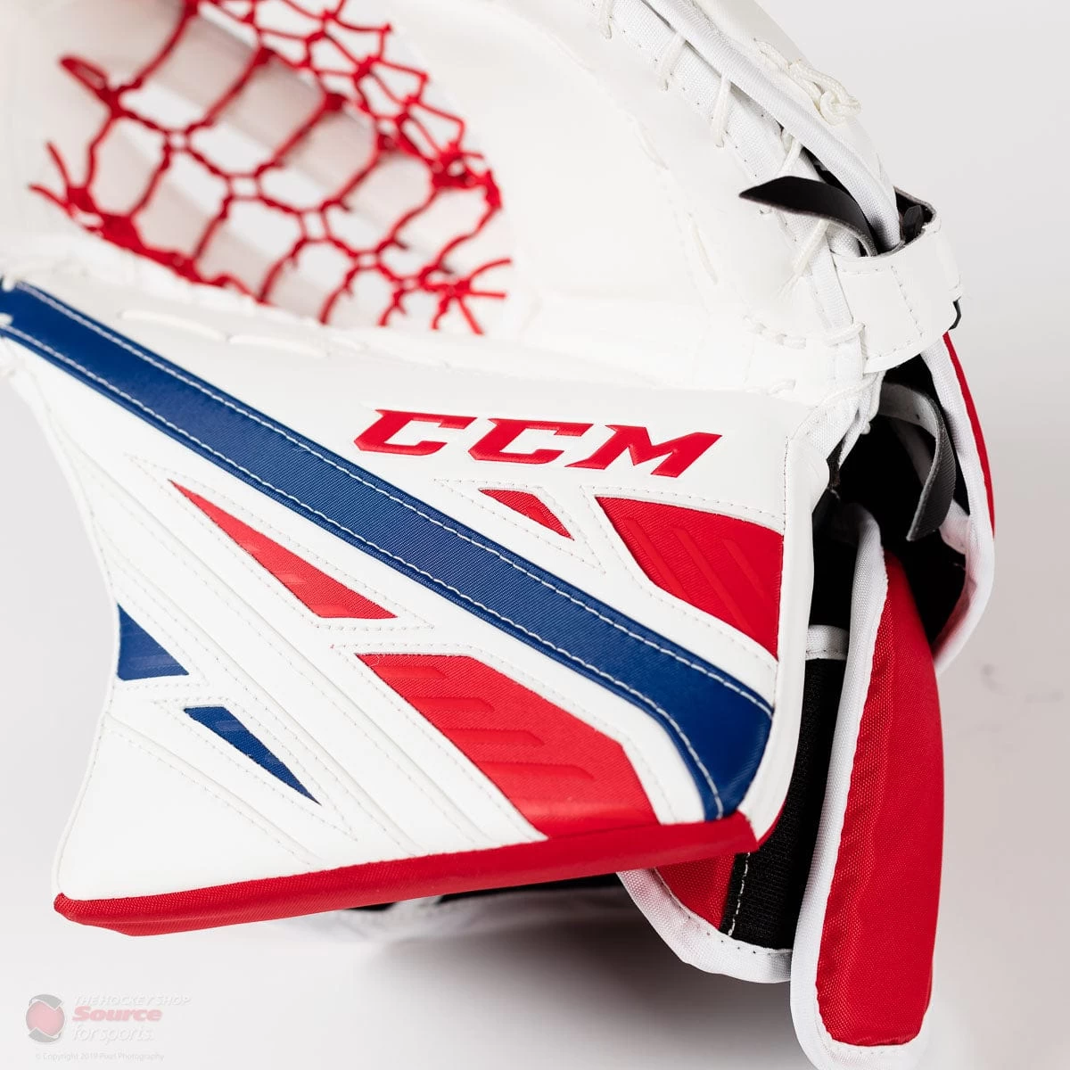 CCM Extreme Flex 4 Pro Senior Goalie Catcher 2 CCM Extreme Flex 4 Pro Senior Goalie Catcher - Image 2