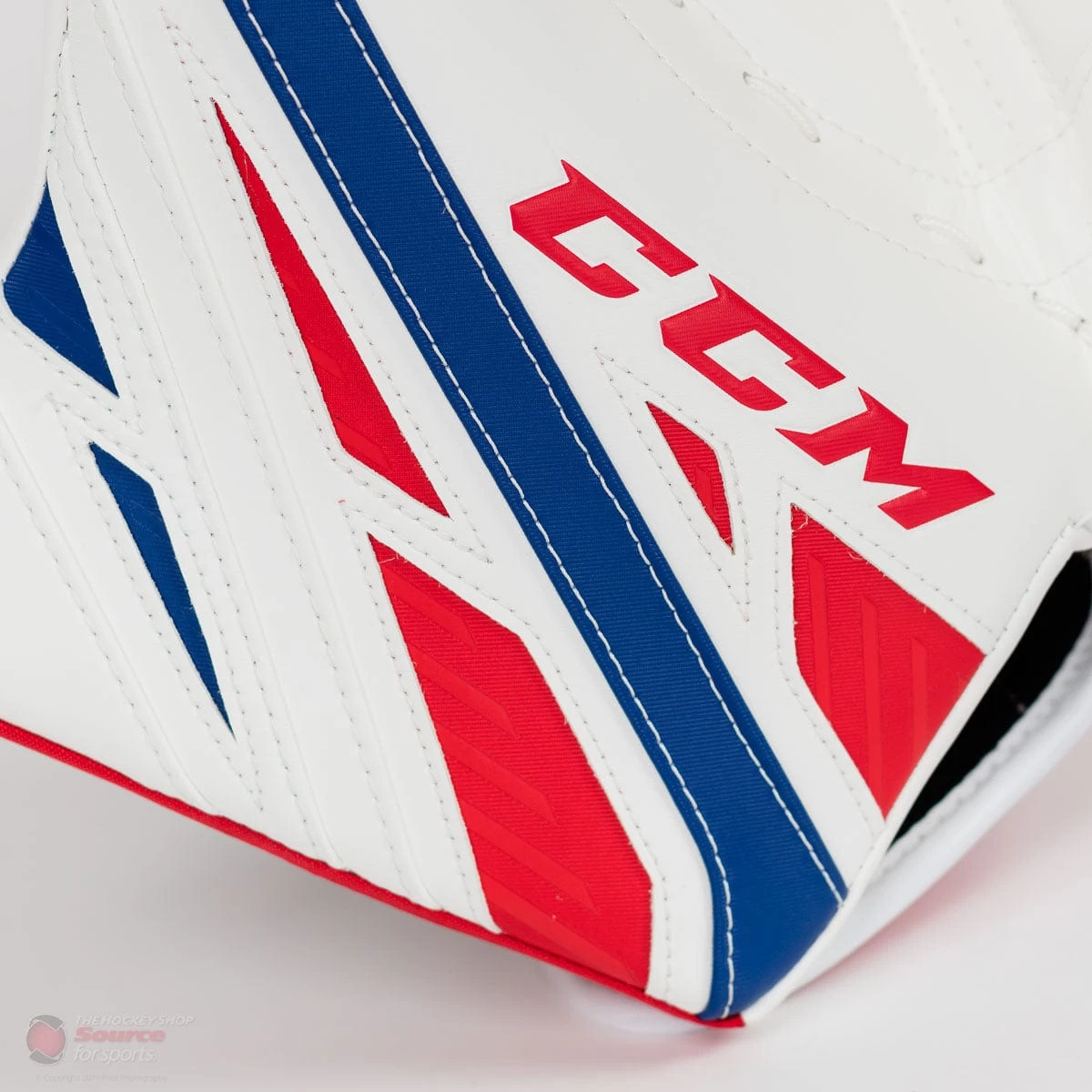 CCM Extreme Flex 4 Pro Senior Goalie Catcher 5 CCM Extreme Flex 4 Pro Senior Goalie Catcher - Image 5