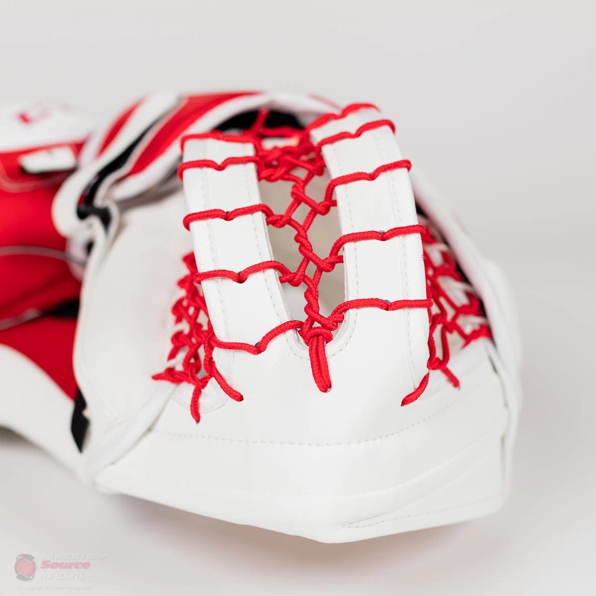 CCM Extreme Flex 4 Pro Senior Goalie Catcher 11 CCM Extreme Flex 4 Pro Senior Goalie Catcher - Image 11