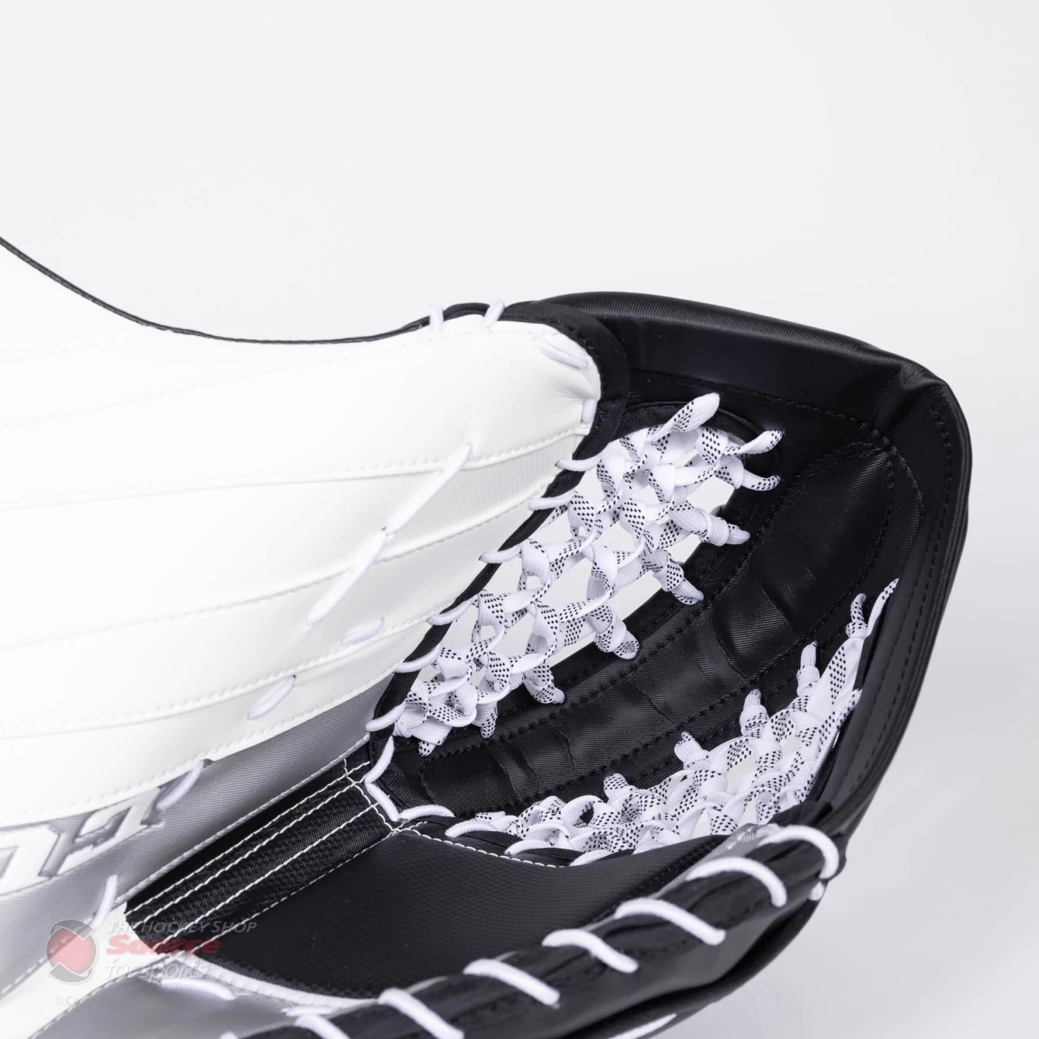 CCM Extreme Flex E5.5 Senior Goalie Catcher - Source Exclusive 7 CCM Extreme Flex E5.5 Senior Goalie Catcher - Source Exclusive - Image 7