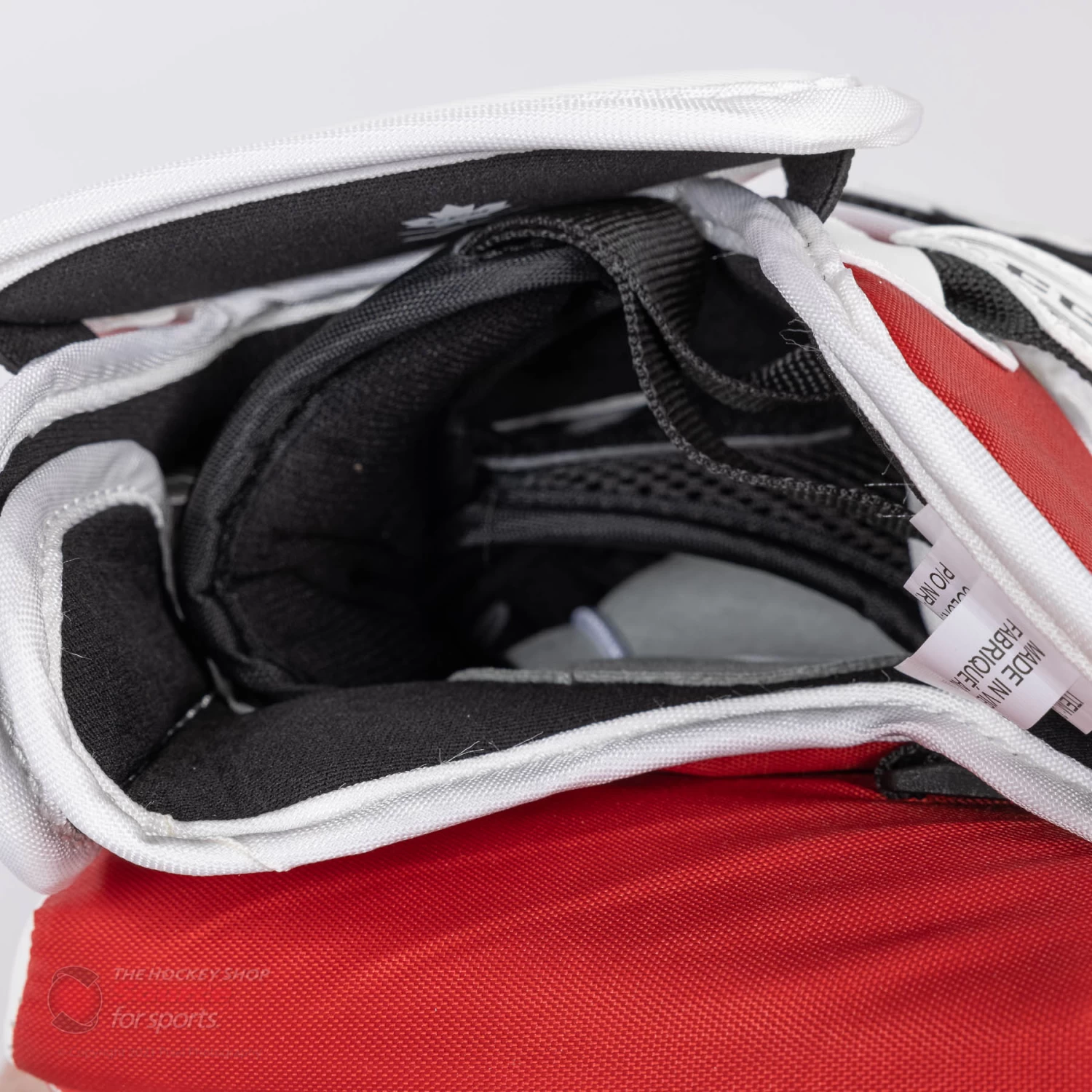 CCM Extreme Flex E5.5 Youth Goalie Catcher 9 CCM Extreme Flex E5.5 Youth Goalie Catcher - Image 9