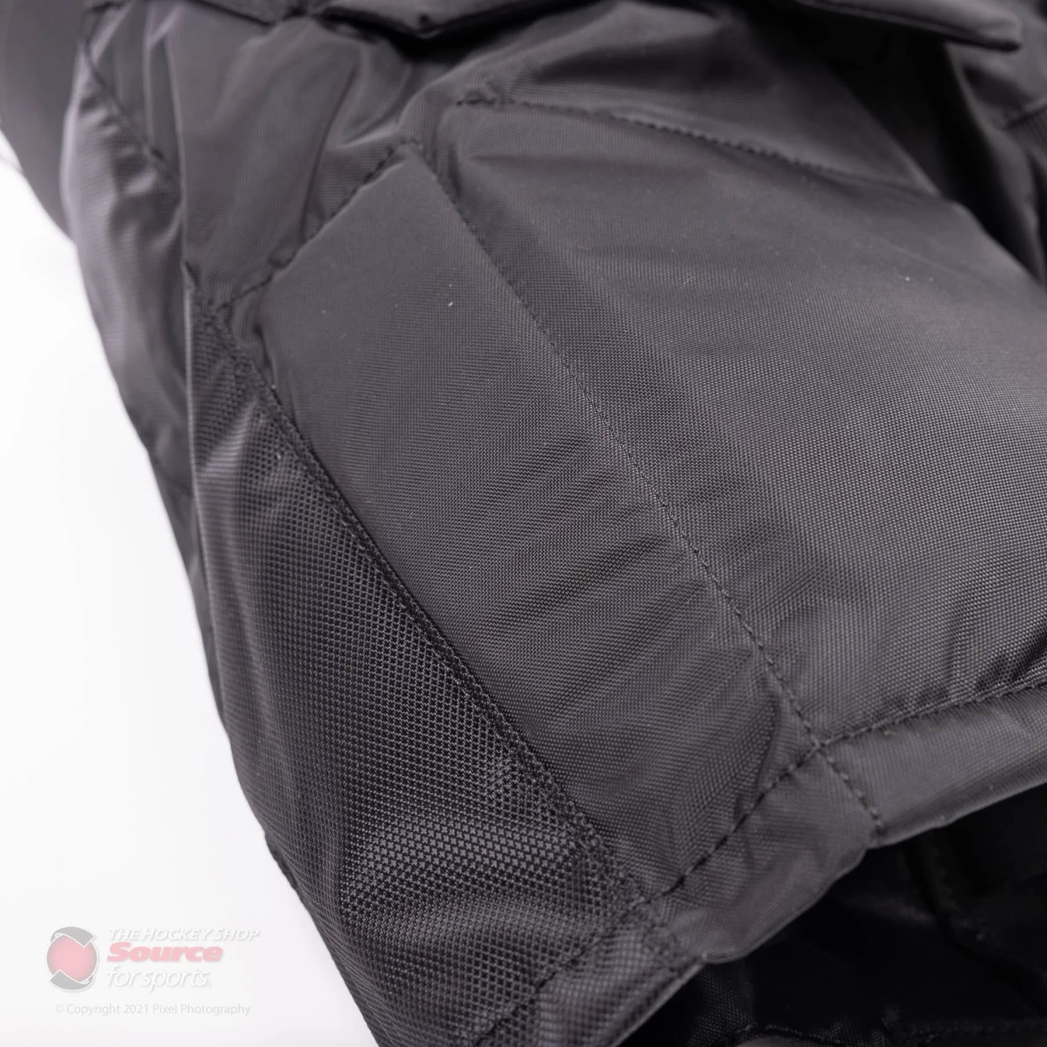CCM 1.5 Junior Goalie Pants 4 CCM 1.5 Junior Goalie Pants - Image 4
