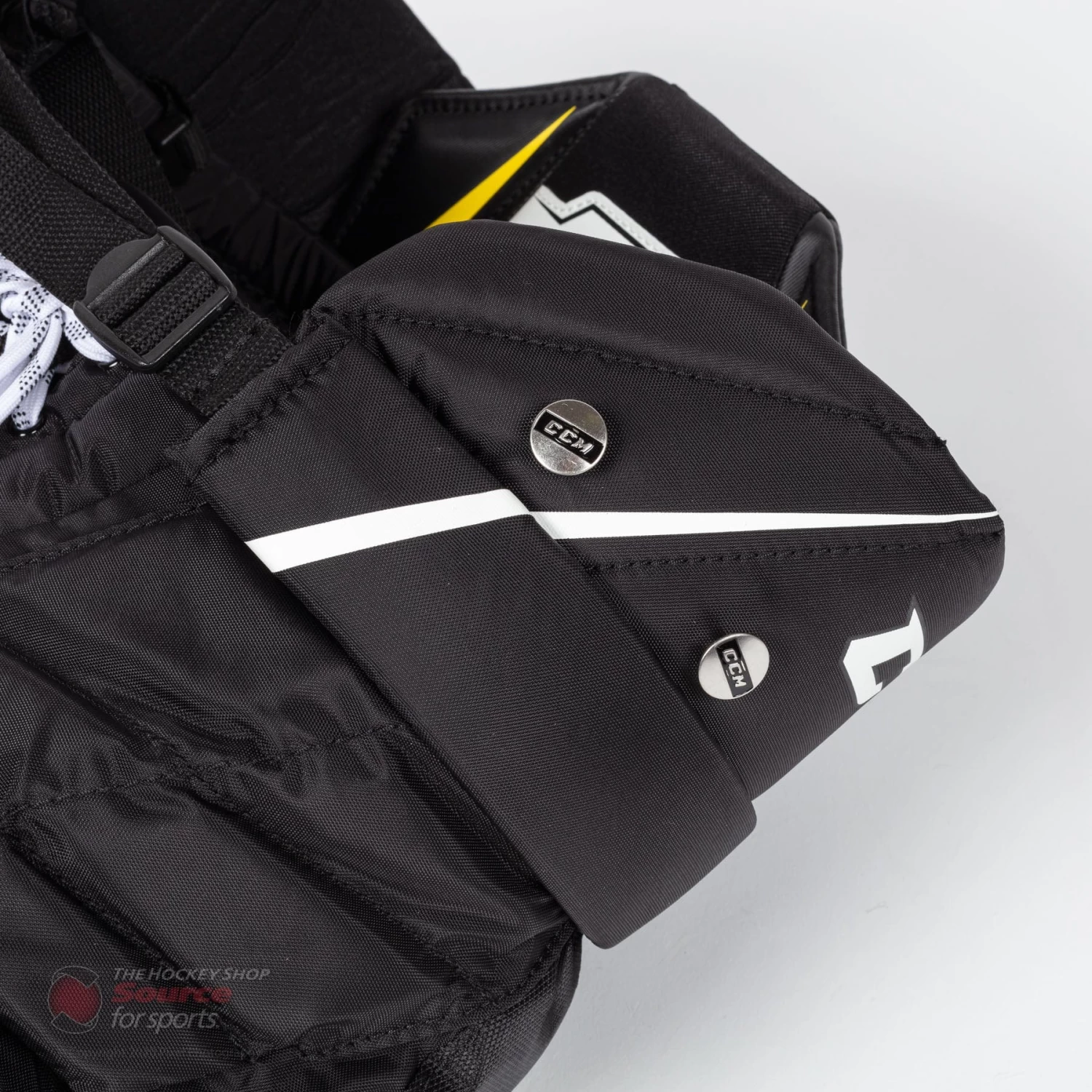 CCM Axis A1.5 Junior Goalie Pants 4 CCM Axis A1.5 Junior Goalie Pants - Image 4