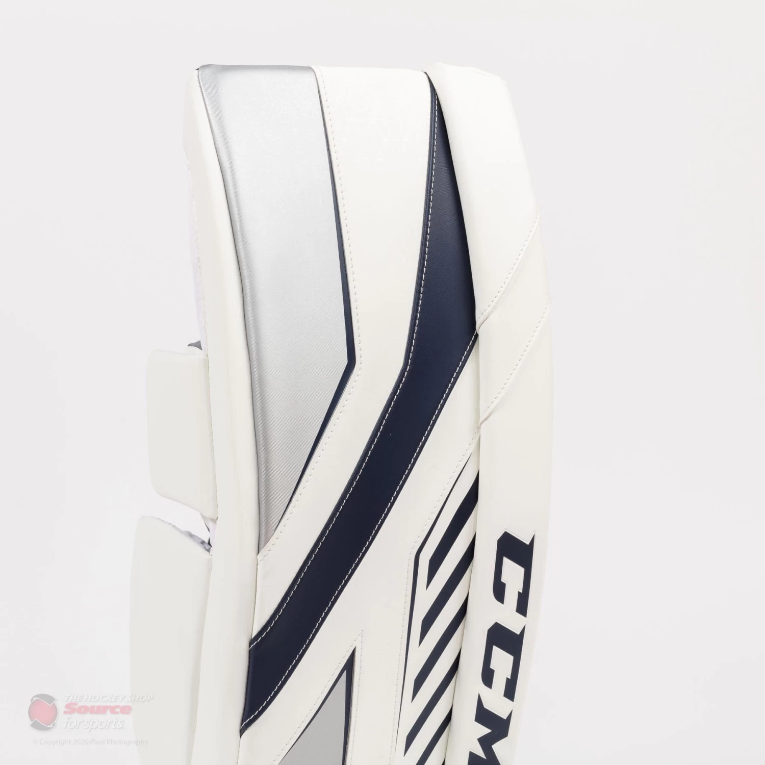 CCM Axis A1.5 Junior Goalie Leg Pads 4 CCM Axis A1.5 Junior Goalie Leg Pads - Image 4