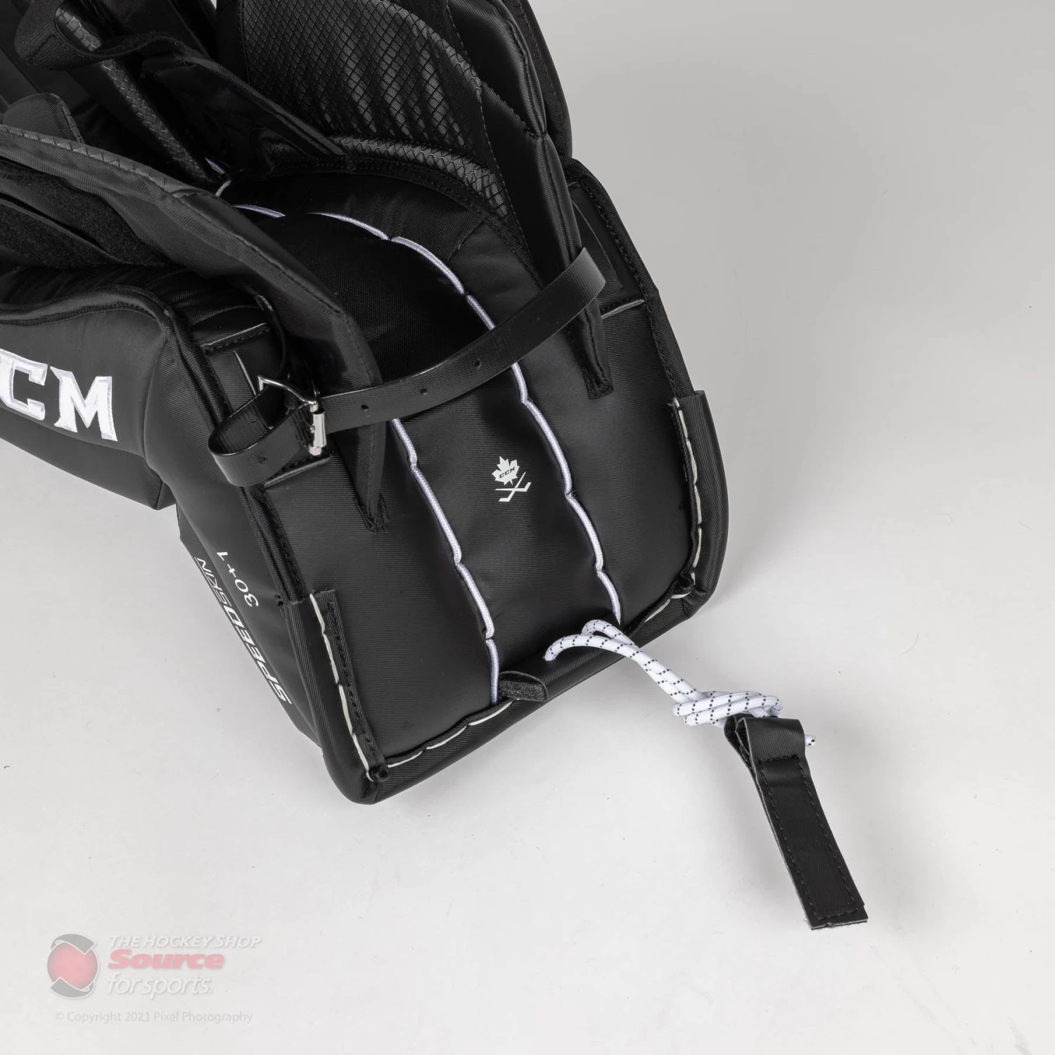 CCM Extreme Flex E5.5 Junior Goalie Leg Pads - Source Exclusive 13 CCM Extreme Flex E5.5 Junior Goalie Leg Pads - Source Exclusive - Image 13
