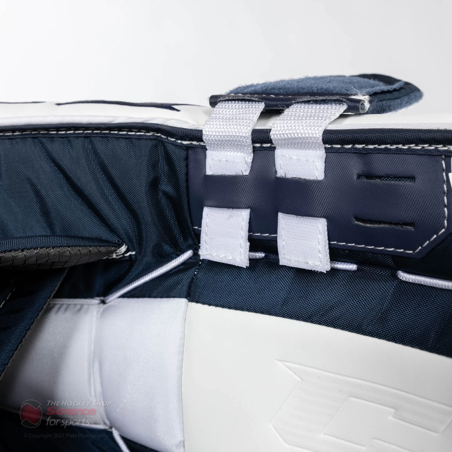 CCM Extreme Flex E5.9 Intermediate Goalie Leg Pads 13 CCM Extreme Flex E5.9 Intermediate Goalie Leg Pads - Image 13