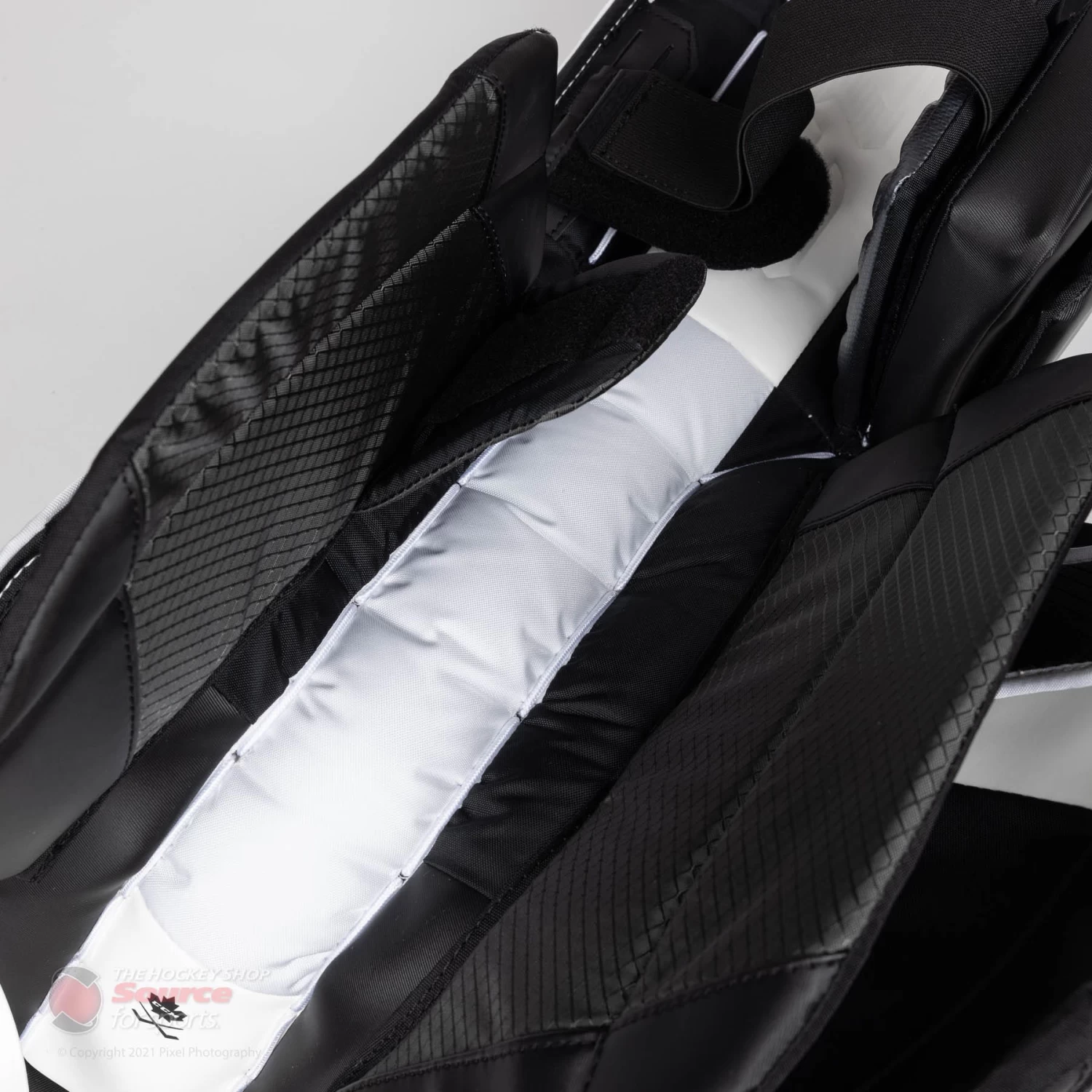 CCM Extreme Flex E5.9 Intermediate Goalie Leg Pads - Source Exclusive 11 CCM Extreme Flex E5.9 Intermediate Goalie Leg Pads - Source Exclusive - Image 11