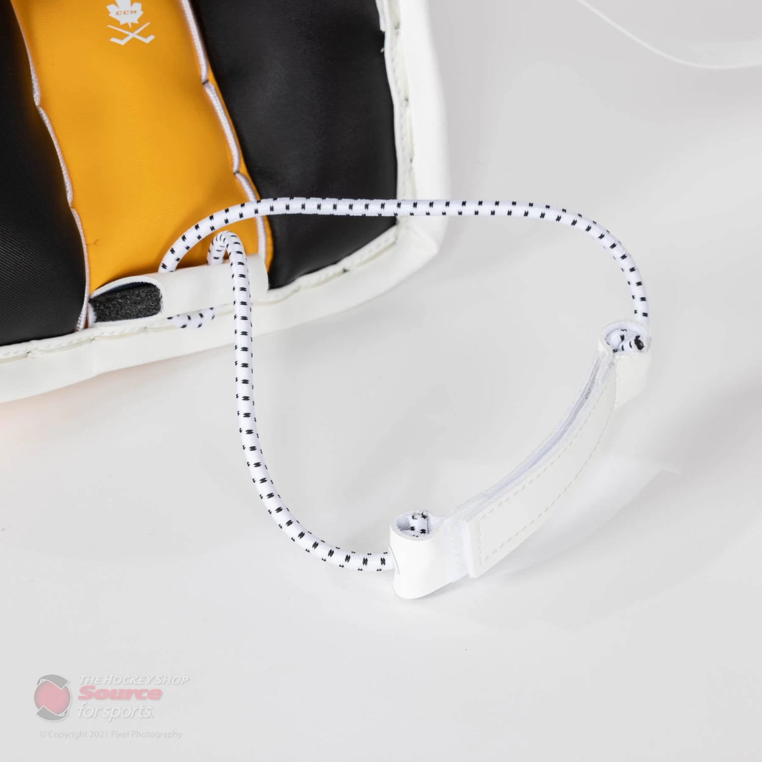 CCM Extreme Flex E5.9 Senior Goalie Leg Pads 19 CCM Extreme Flex E5.9 Senior Goalie Leg Pads - Image 19