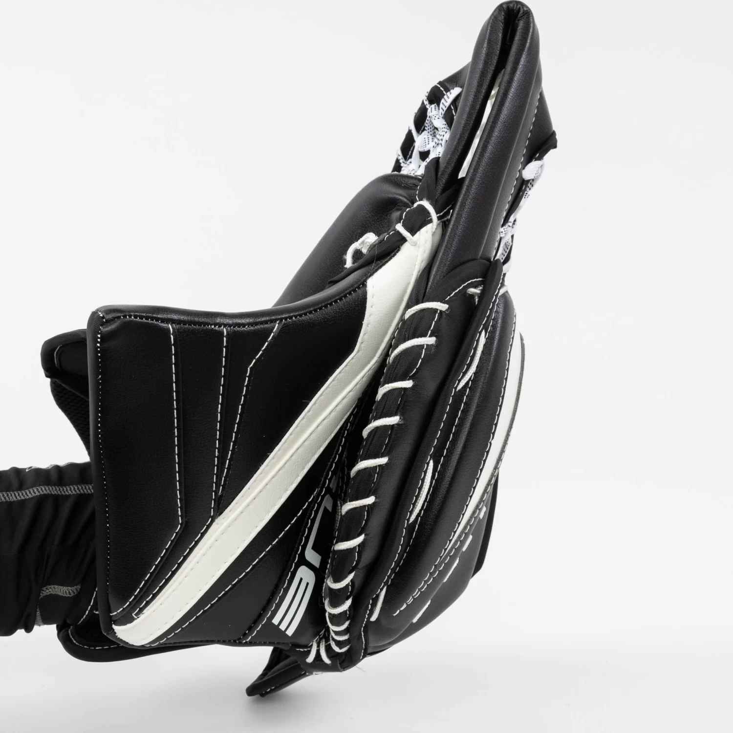 TRUE L12.2 Senior Goalie Catcher - Domestic (600 Degree) 2 TRUE L12.2 Senior Goalie Catcher - Domestic (600 Degree) - Image 2