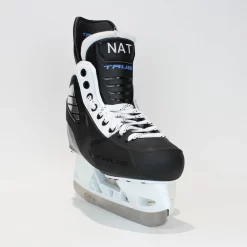 TRUE Player Junior Hockey Skates - Pro Stock - VH Holder - White Side - "NAT" - Size 5 -Sports - Hockey true hockey skates true player junior hockey skates pro stock vh holder white side nat size 5 5 r standard 15186595741762