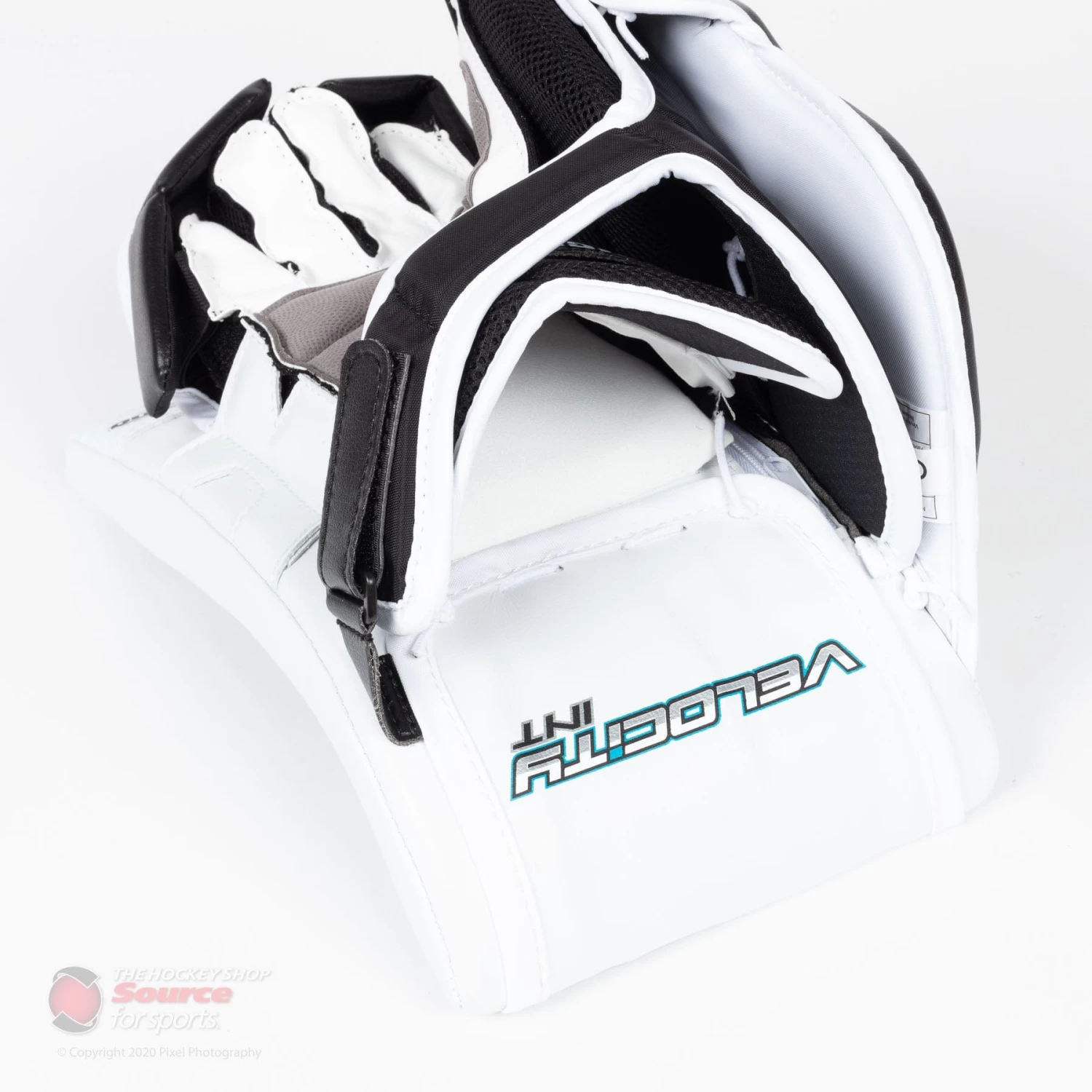 Vaughn Velocity V9 Intermediate Goalie Blocker 10 Vaughn Velocity V9 Intermediate Goalie Blocker - Image 10