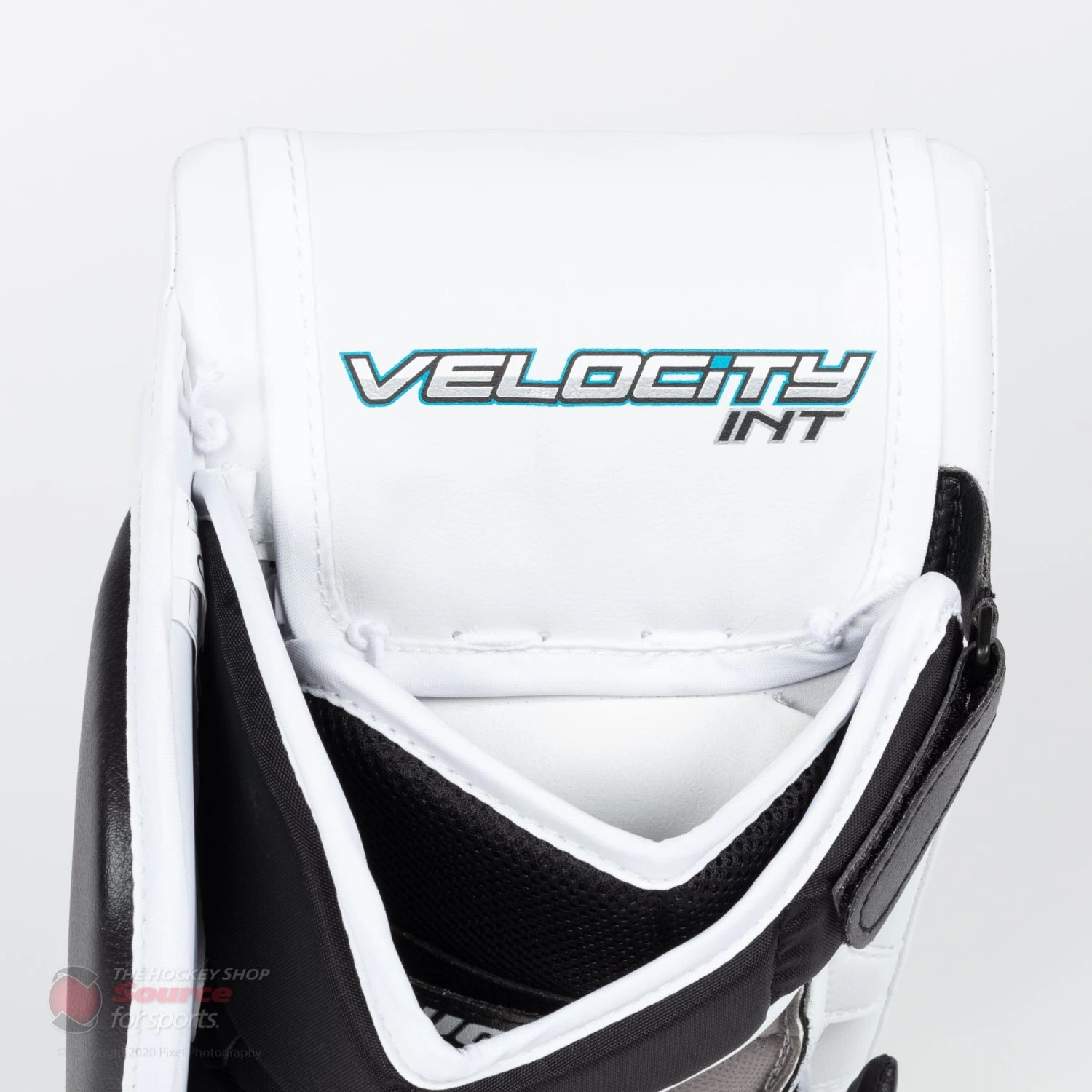 Vaughn Velocity V9 Intermediate Goalie Blocker 6 Vaughn Velocity V9 Intermediate Goalie Blocker - Image 6