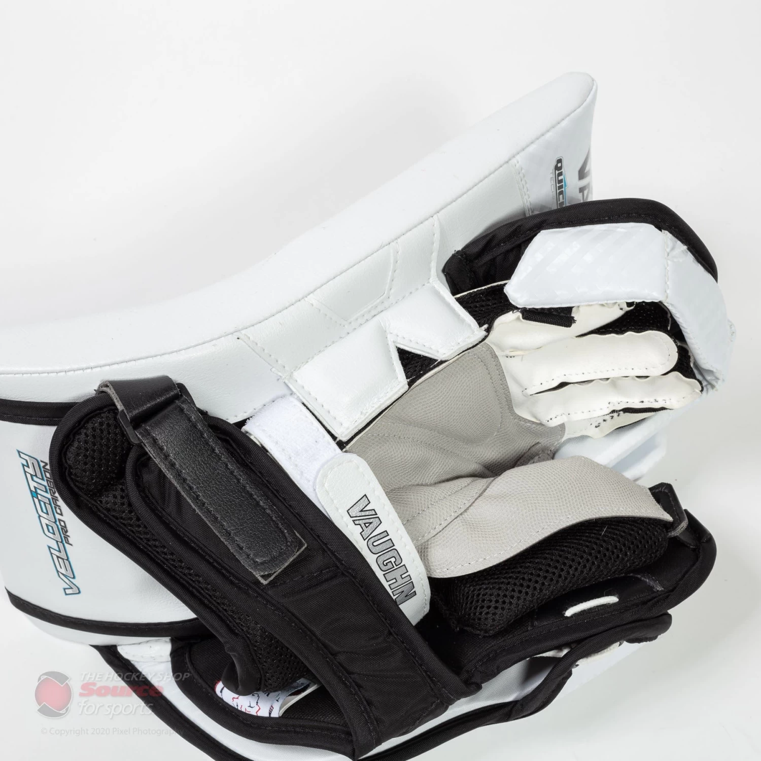 Vaughn Velocity V9 Pro Carbon Senior Goalie Blocker 4 Vaughn Velocity V9 Pro Carbon Senior Goalie Blocker - Image 4