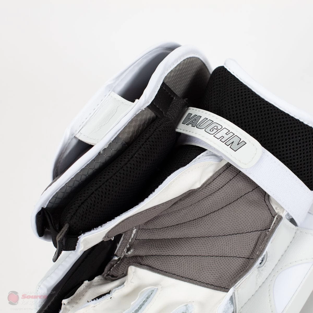 Vaughn Ventus SLR2 Intermediate Goalie Blocker 9 Vaughn Ventus SLR2 Intermediate Goalie Blocker - Image 9