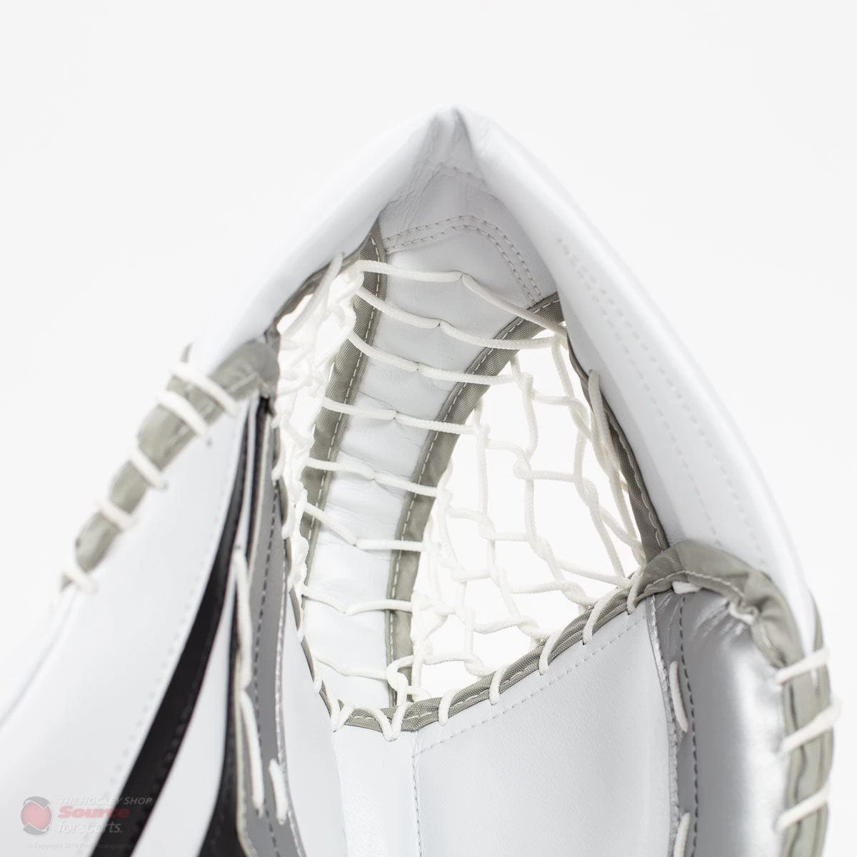 Vaughn Velocity Pro V Elite 2 Pro Carbon Senior Goalie Catcher 3 Vaughn Velocity Pro V Elite 2 Pro Carbon Senior Goalie Catcher - Image 3