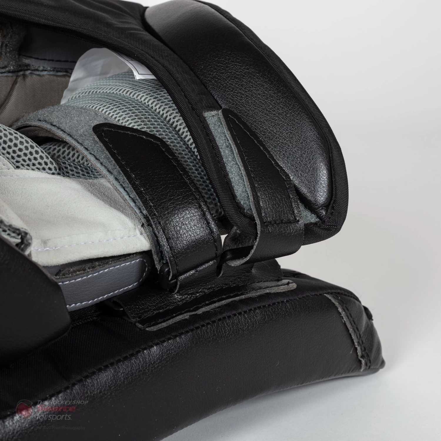 Warrior Ritual G5 Pro Senior Goalie Blocker 7 Warrior Ritual G5 Pro Senior Goalie Blocker - Image 7