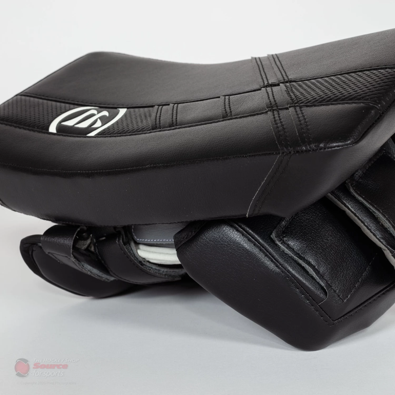 Warrior Ritual G5 Pro Senior Goalie Blocker 3 Warrior Ritual G5 Pro Senior Goalie Blocker - Image 3