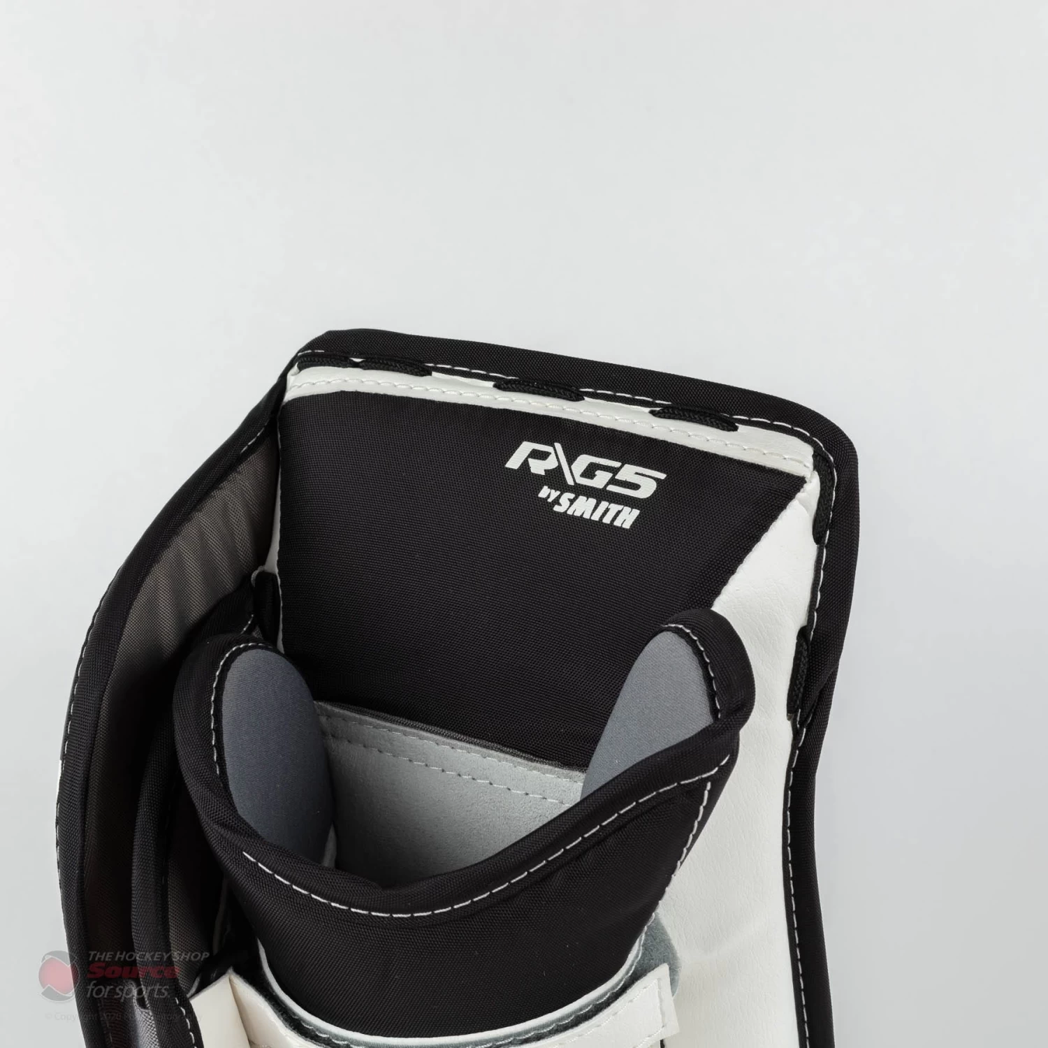 Warrior Ritual G5 Youth Goalie Blocker 4 Warrior Ritual G5 Youth Goalie Blocker - Image 4