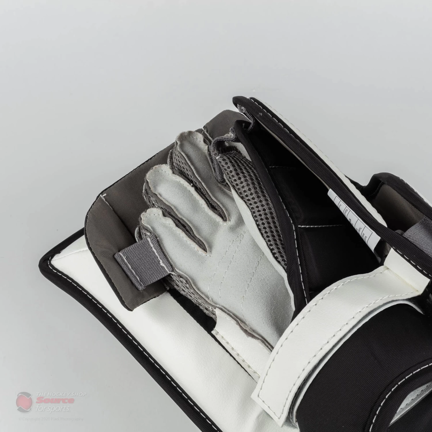 Warrior Ritual G5 Youth Goalie Blocker 6 Warrior Ritual G5 Youth Goalie Blocker - Image 6